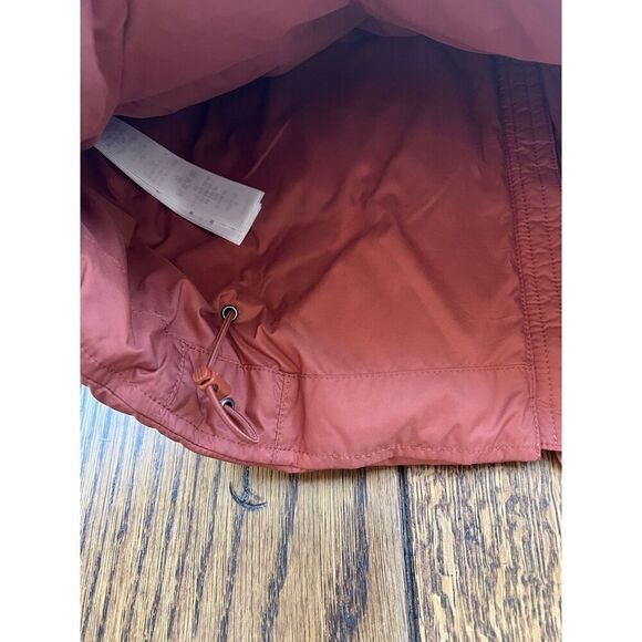 Patagonia Women’s Silent Down Jacket Burnished Red NWT Size XS - Picture 8 of 9